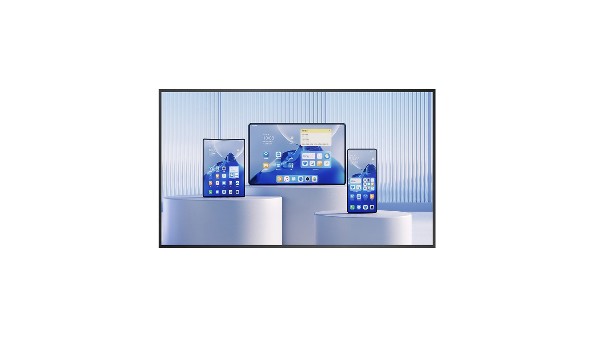 智慧賦能，場景革新：壁掛廣告機引領數字信息傳播新浪潮