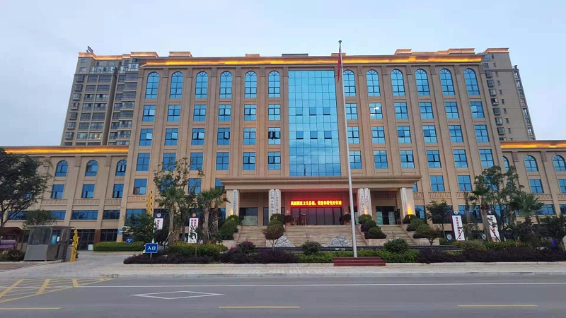 云南陸良黨群服務(wù)中心引入滑軌屏、拼接屏、一體機(jī)打造信息平臺(tái)